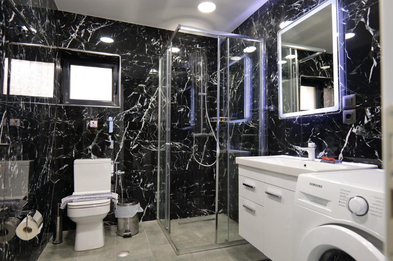 Iphigenia Luxury Flat Lejlighed Sarandë Eksteriør billede