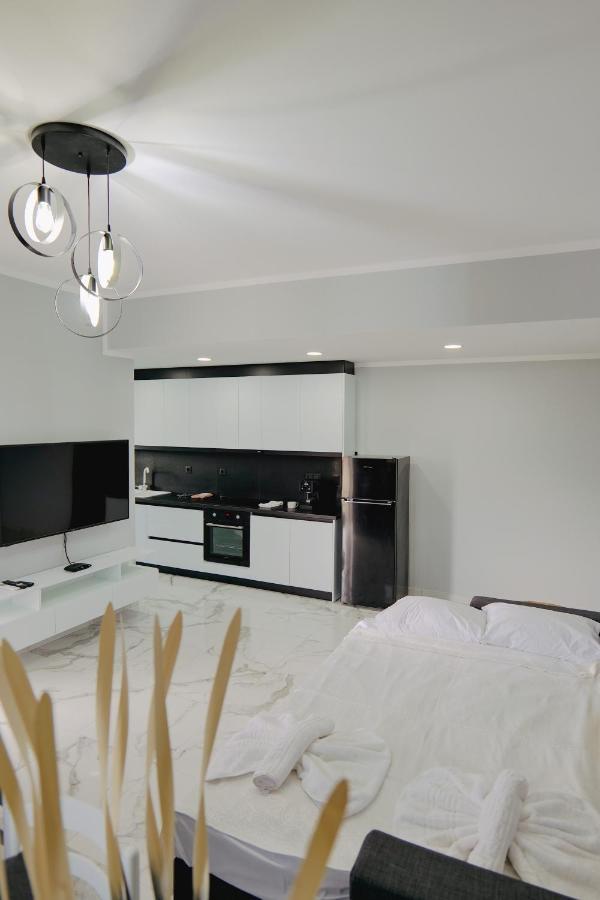 Iphigenia Luxury Flat Lejlighed Sarandë Eksteriør billede