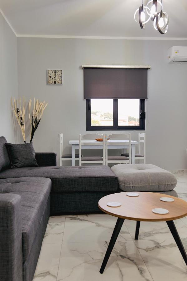 Iphigenia Luxury Flat Lejlighed Sarandë Eksteriør billede