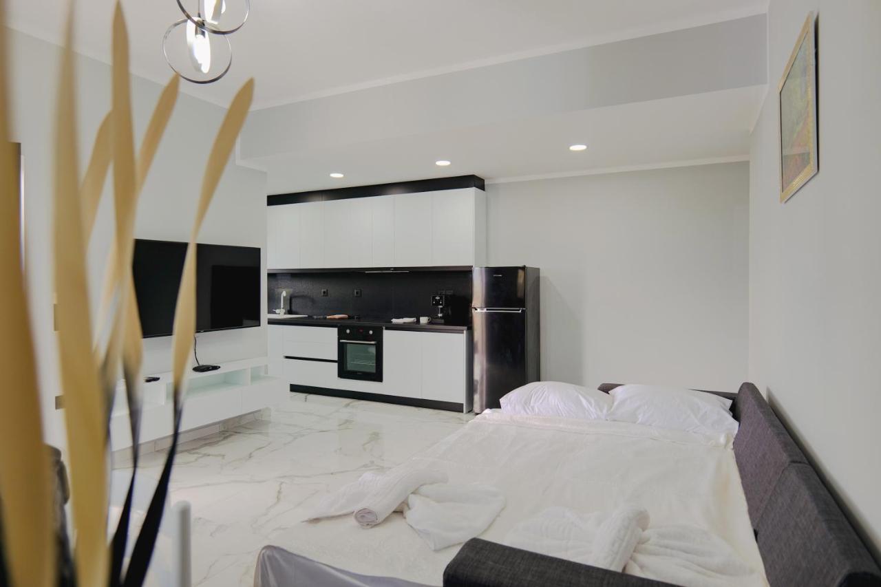 Iphigenia Luxury Flat Lejlighed Sarandë Eksteriør billede
