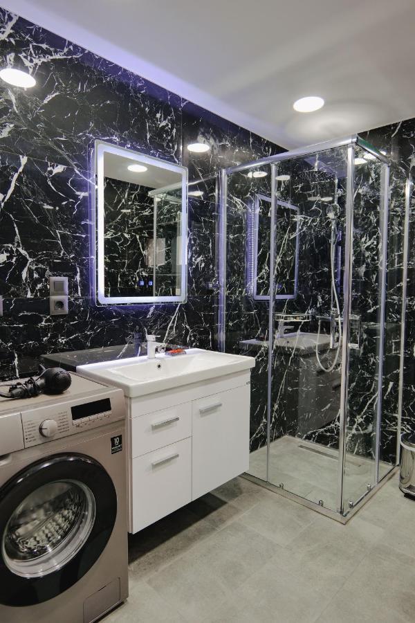 Iphigenia Luxury Flat Lejlighed Sarandë Eksteriør billede